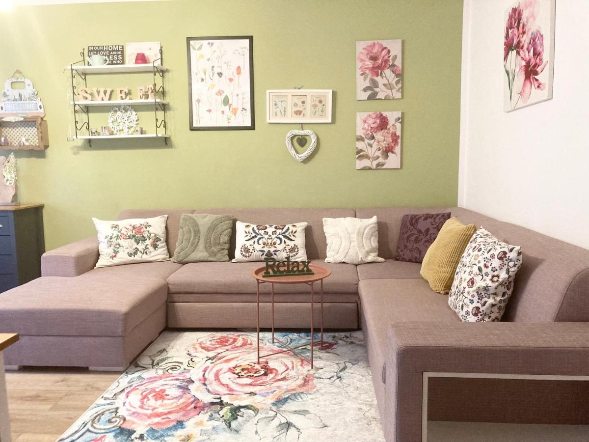 בראשוב Sweet Garden Residence מראה חיצוני תמונה